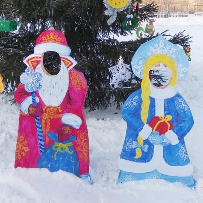 Фотозона Дед Мороз и Снегурочка